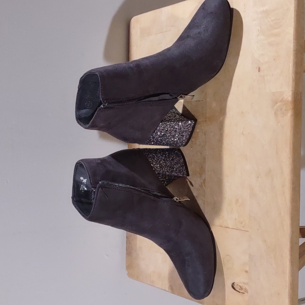 Half Boot - Picture 2 of 4
